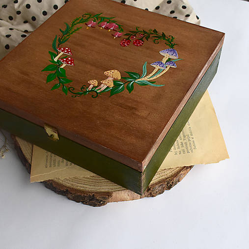 Úložné priestory & Organizácia - Drevená krabička- Srdce - 18028857_