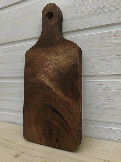 Lopár z čierného orechu