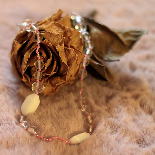 Snehurky/ náhrdelník