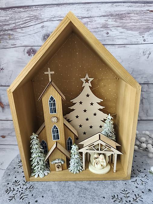 Dekorácie - Drevený svietiaci vianočný domček s betlehemom - 18030036_