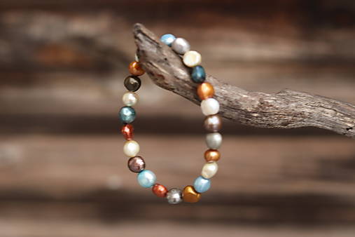 Perlový náramok mix