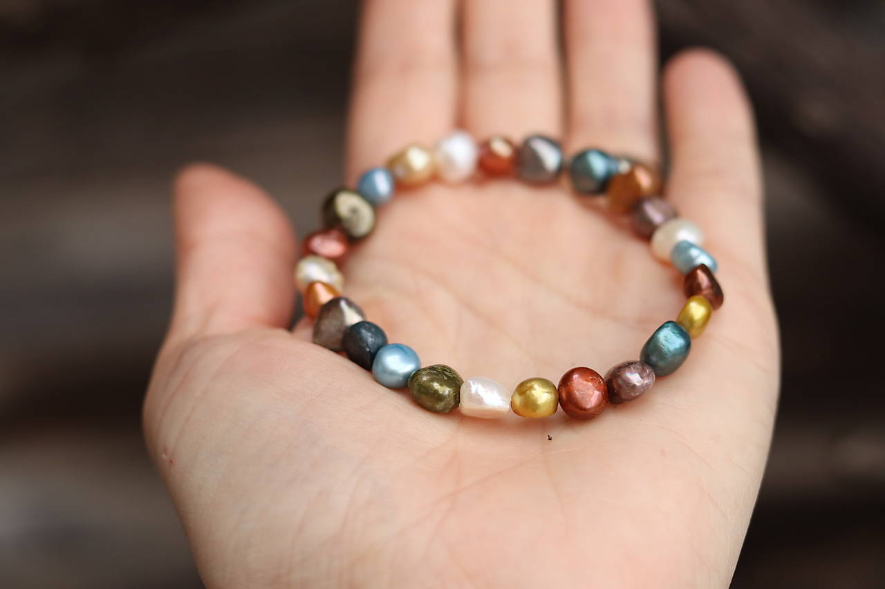 Perlový náramok mix