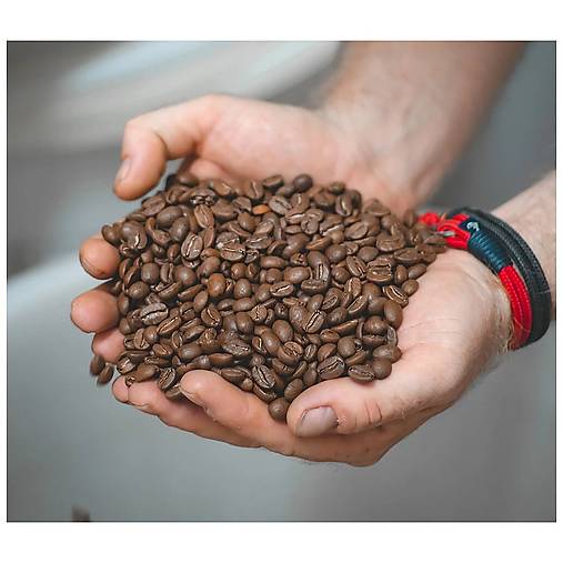 Káva El Salvador Carlos Pola Natural 250 g