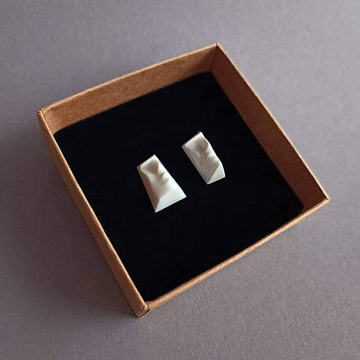 Porcelánové naušnice OnOn – biele