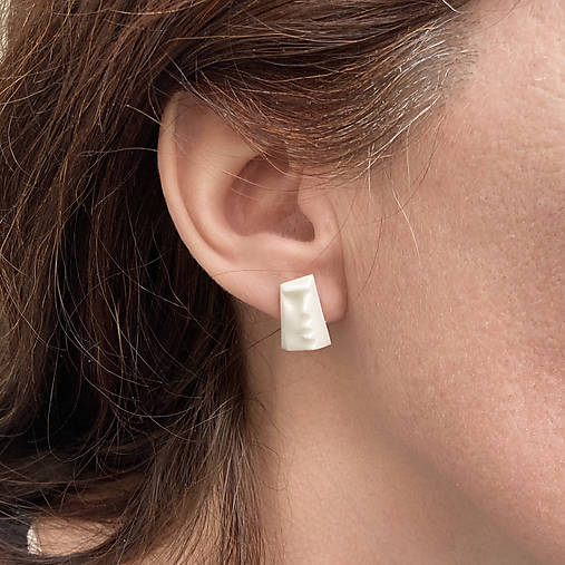 Porcelánové naušnice OnOn – biele