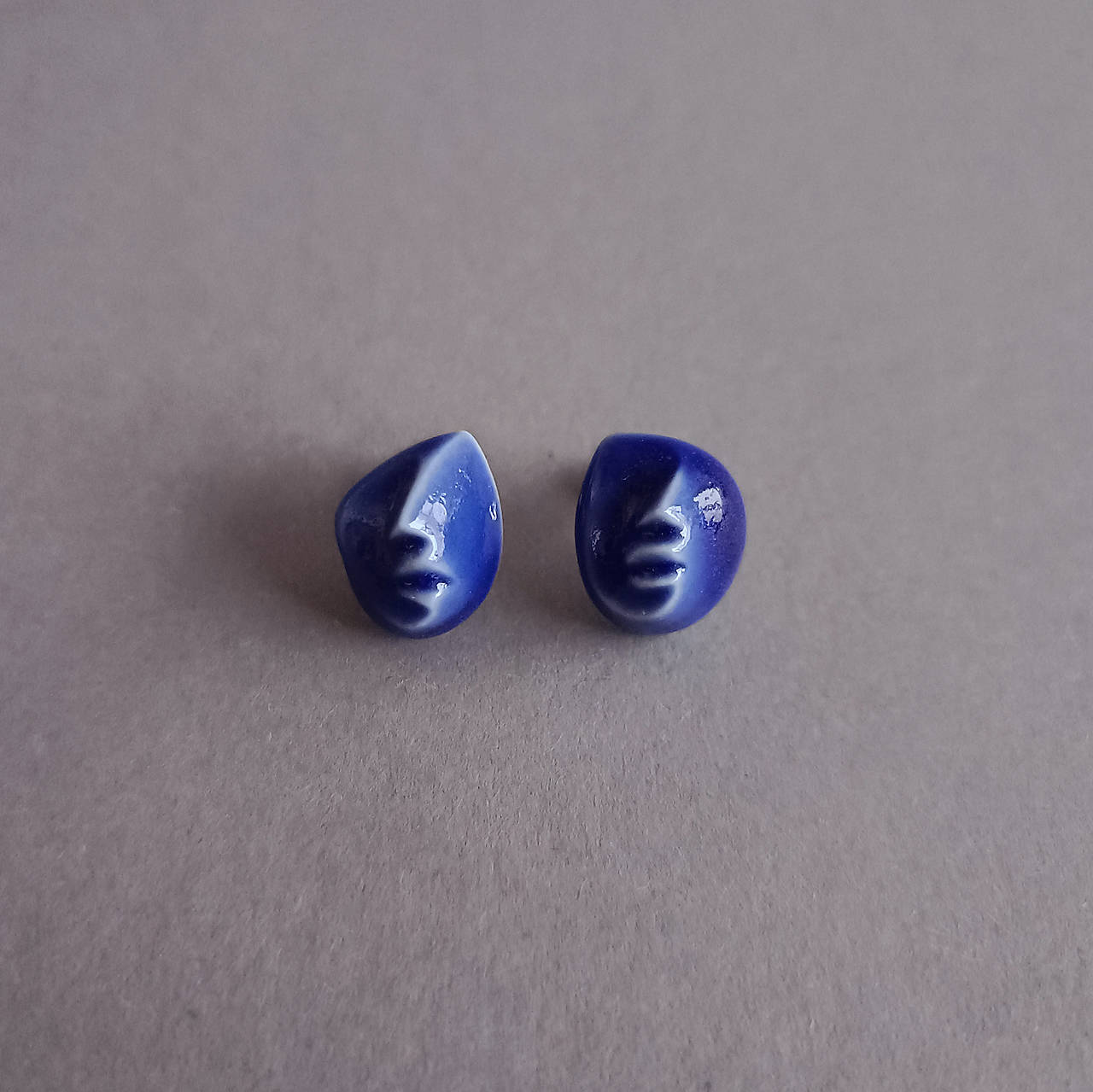 Porcelánové naušnice OnaOna – modré