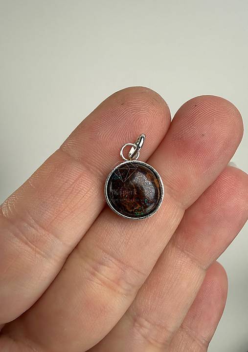 Strieborný 925/1000 prívesok s opálom