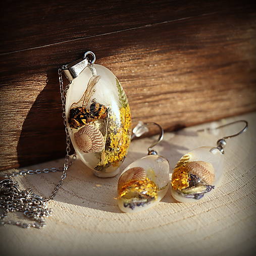 Lesná sada živicový prívesok a náušnice