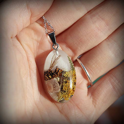 Lesná sada živicový prívesok a náušnice