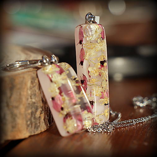 Sada živicový prívesok a náušnice Baza a vresovec