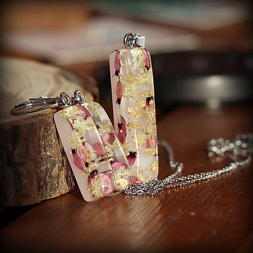 Sada živicový prívesok a náušnice Baza a vresovec