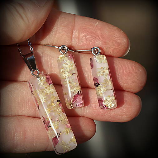 Sada živicový prívesok a náušnice Baza a vresovec