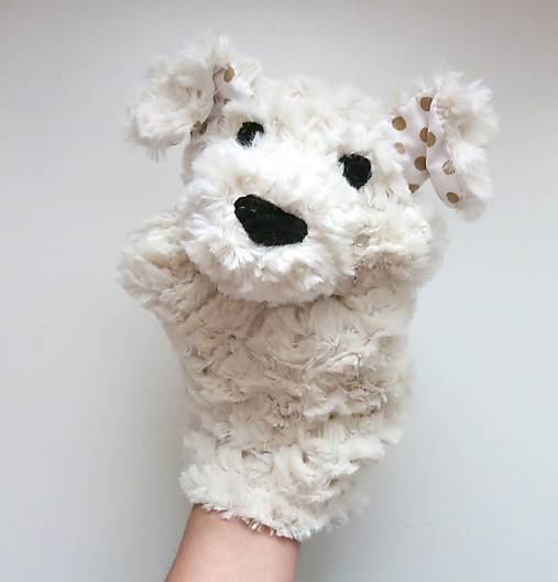 Maňuška psík chlpatý (Biely s bodkovými uškami)