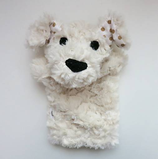 Maňuška psík chlpatý (Biely s bodkovými uškami)