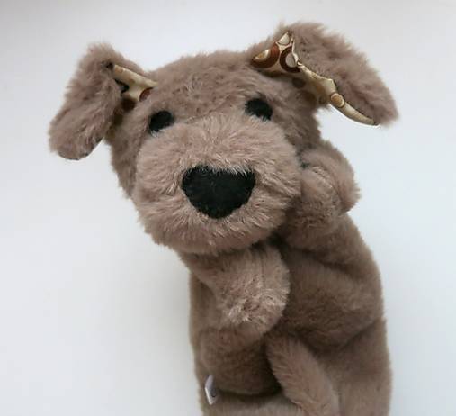 Maňuška psík chlpatý (Hnedý s bublinkovými uškami)