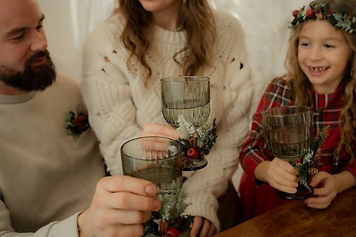 Ozdoby na poháre "mágia sviatočného lesa"