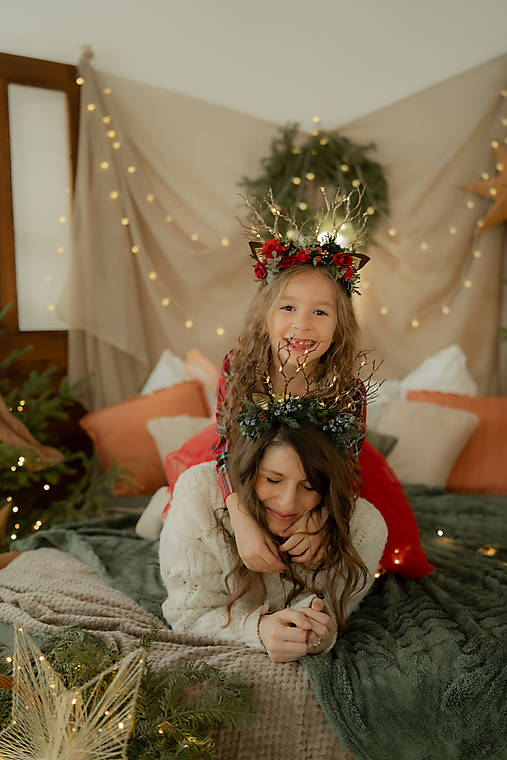 Čelenka so svetielkami "zimný les"