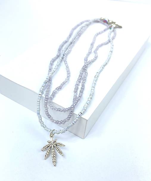 Náhrdelník cannabis