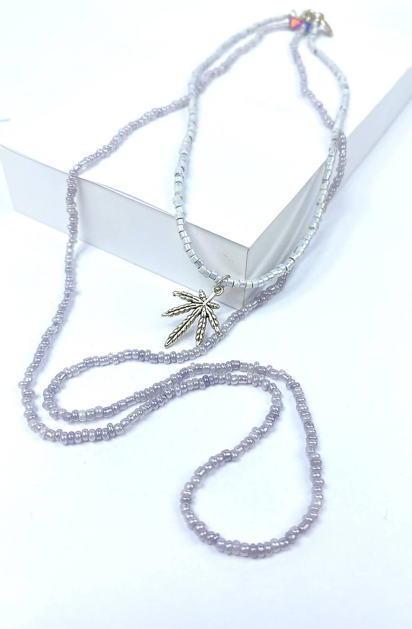 Náhrdelník cannabis