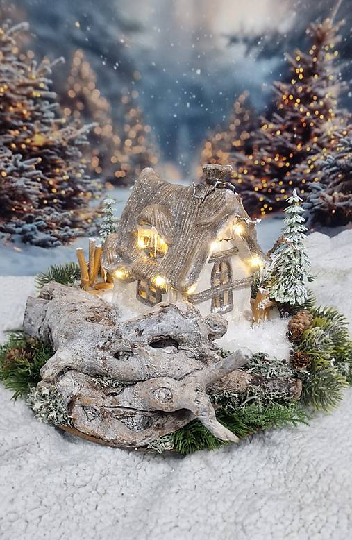 Dekorácie - ~CHALÚPKA v ZIME~ - 18038453_