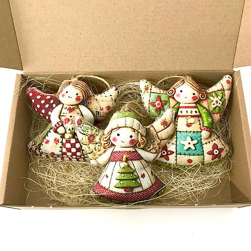 Anjeli s rolničkami v krabičke, 3 ks