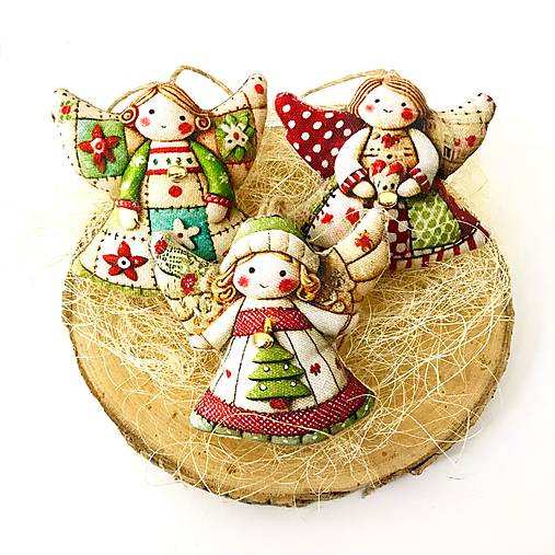 Anjeli s rolničkami v krabičke, 3 ks