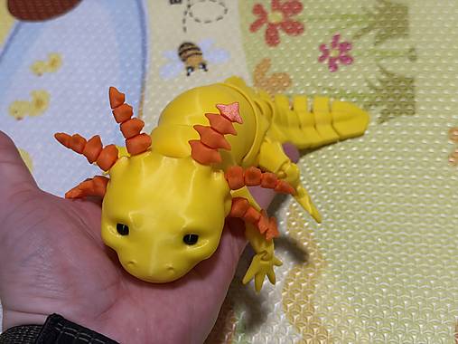 Hračky - Axolotl – ohybná figúrka v rôznych farebných variantoch (Žltá) - 18039793_