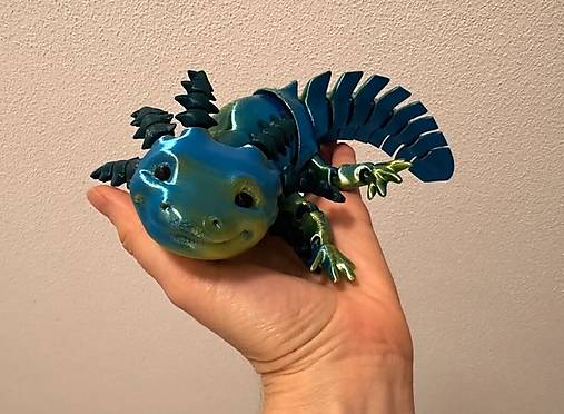Axolotl – ohybná figúrka v rôznych farebných variantoch