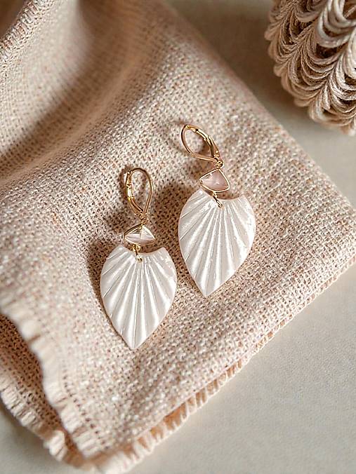 Náušnice - Perlušky - náušnice z modelovacej hmoty (Vejár) - 18042304_