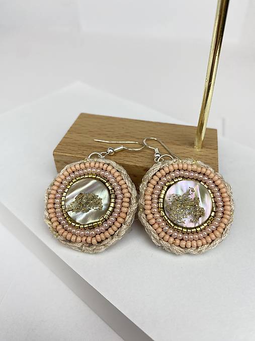 Náušnice vyšívané  kulaté korálkové