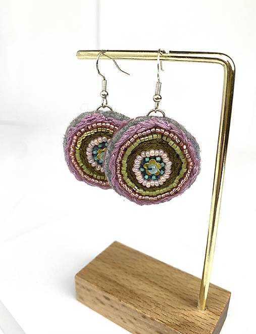 Náušnice vyšívané  kulaté korálkové