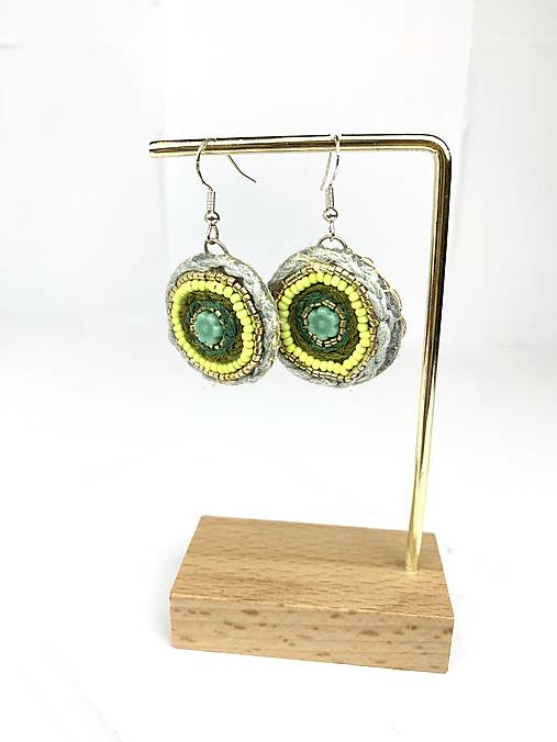 Náušnice vyšívané  kulaté korálkové