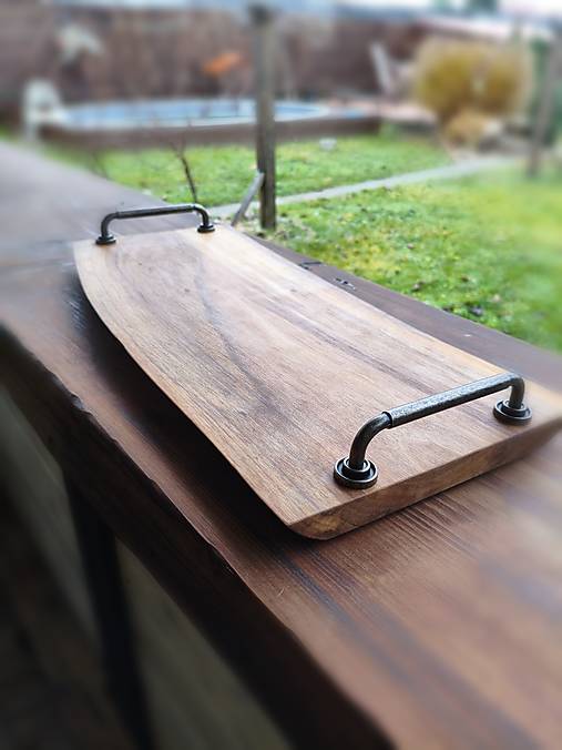 Servírovací podnos