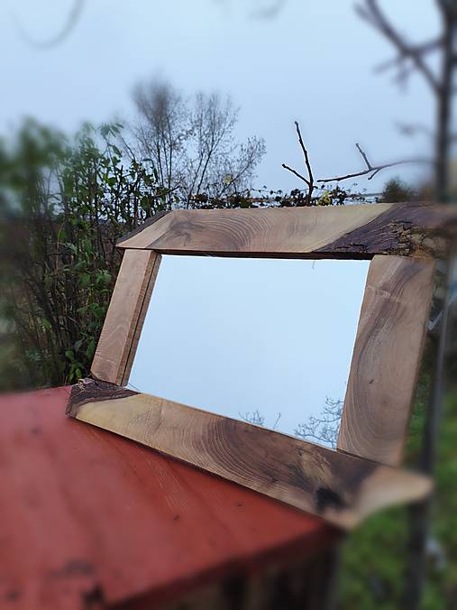 Zrkadlo drevené