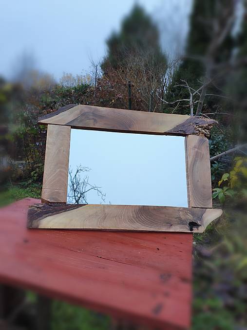 Zrkadlo drevené