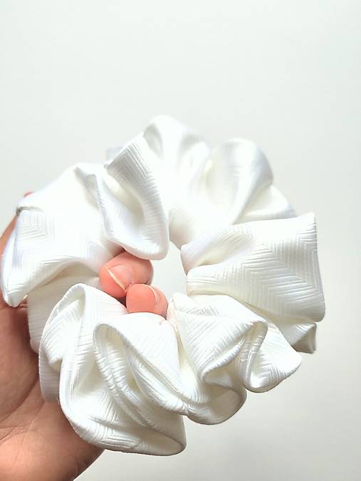 Basic MAXI scrunchie (Biela)