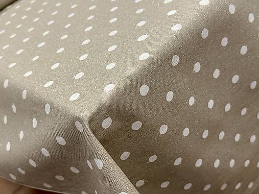 BAVLNA DEKOR /BIELA BODKA NA ZLATOM PODKLADE