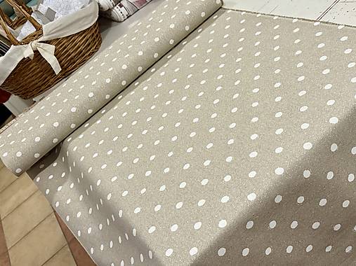 BAVLNA DEKOR /BIELA BODKA NA ZLATOM PODKLADE