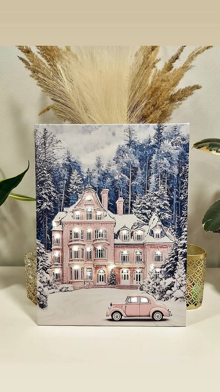 Svietiaci vianočný obraz – Zimný domček as autíčkom (40 × 30 cm)