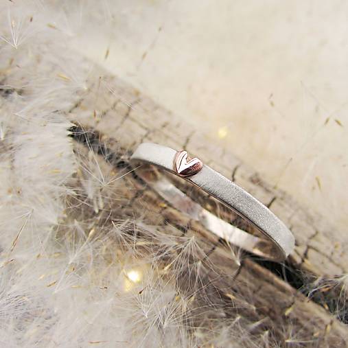 Prstene - Zlatý prsteň s ružovým srdiečkom - NA ZÁKAZKU - 18044907_