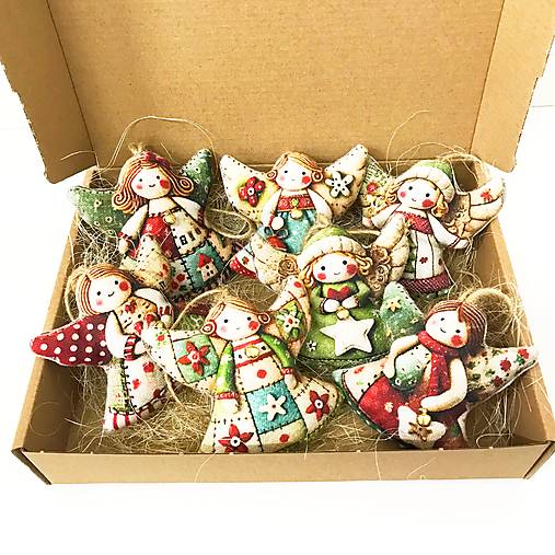 Anjeli s rolničkami v krabičke, 7 ks