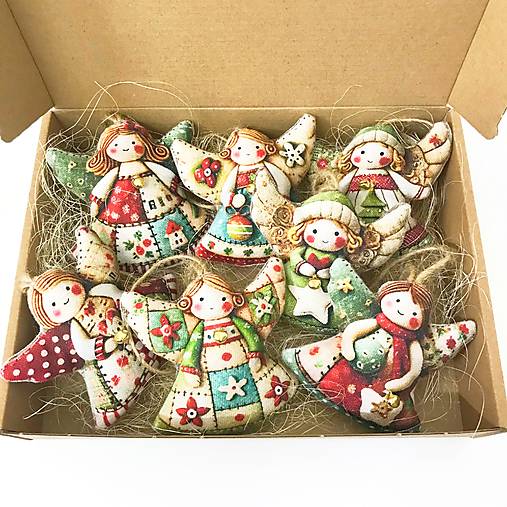 Anjeli s rolničkami v krabičke, 7 ks