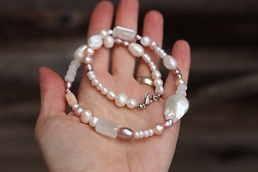 Perlový náhrdelník