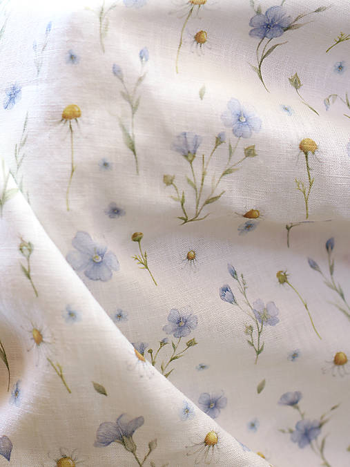 Romantická dámska jemná šatka zo 100% ľanu s autorským motívom ľanových kvetín "Linen"