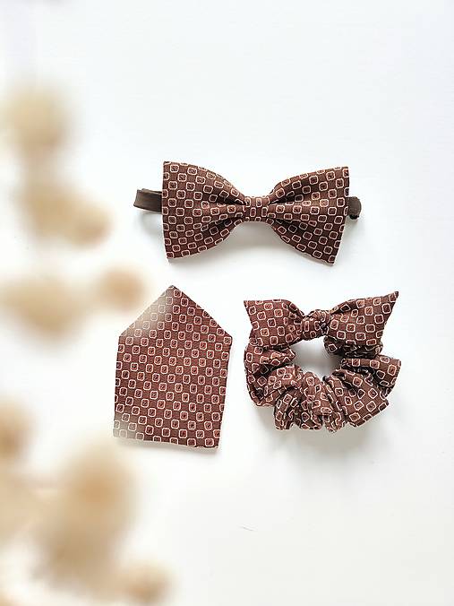 Hnedý vzorovaný set