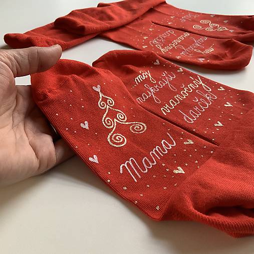 Maľované vianočné ponožky s nápisom: "Si môj ... vianočný darček... (Set 2 párov na ponožkách vo farbe na želanie)