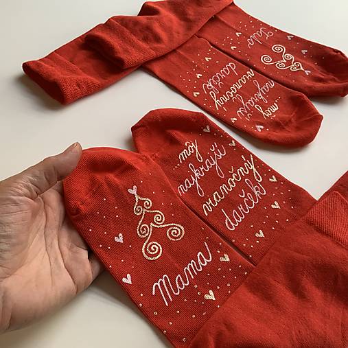 Maľované vianočné ponožky s nápisom: "Si môj ... vianočný darček... (Set 2 párov na ponožkách vo farbe na želanie)