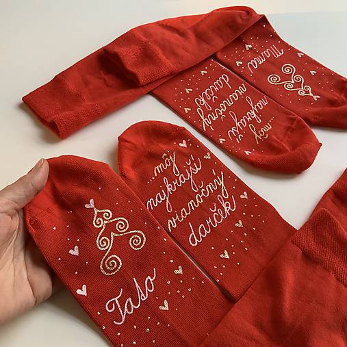 Maľované vianočné ponožky s nápisom: "Si môj ... vianočný darček... (Set 2 párov na ponožkách vo farbe na želanie)