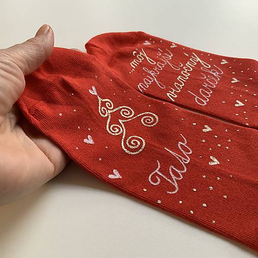 Maľované vianočné ponožky s nápisom: "Si môj ... vianočný darček... (Set 2 párov na ponožkách vo farbe na želanie)