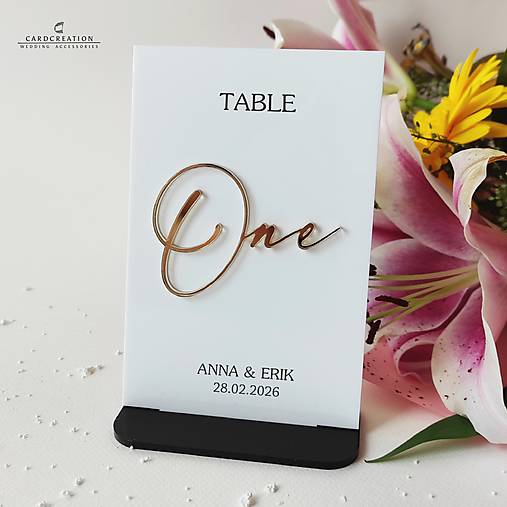 Svadobné čísla stolov- svadobná dekorácia, zlatá 011